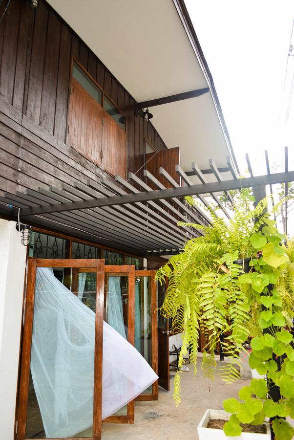 Samsibsanhostel Chiang Mai Exterior photo